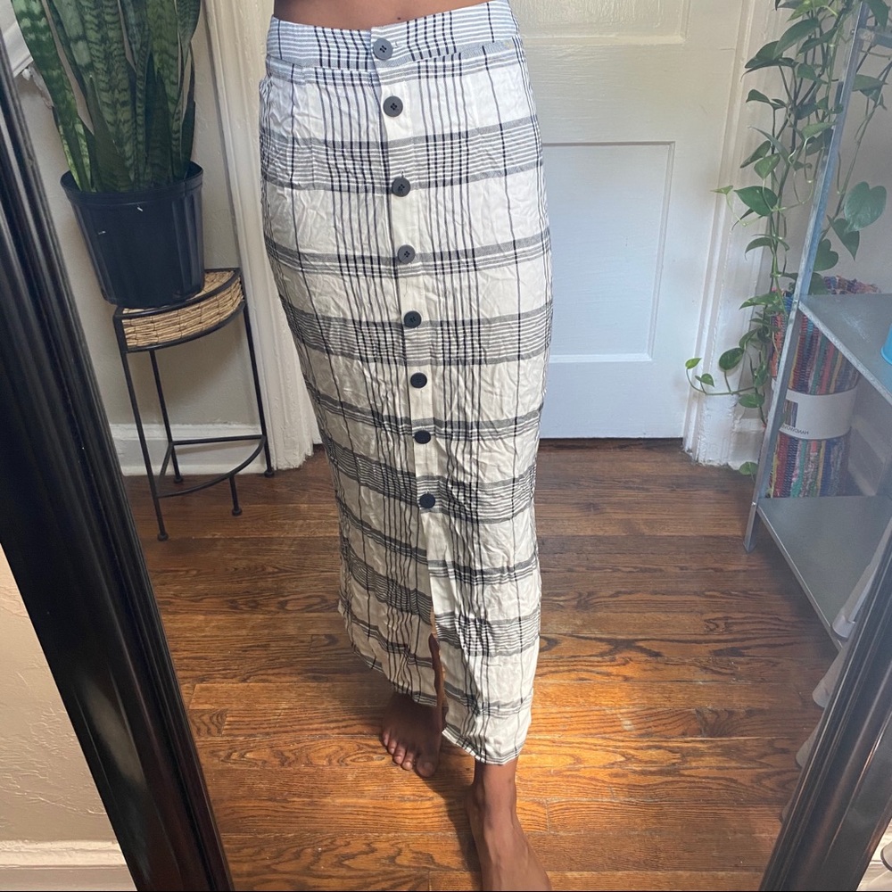 high rise plaid long skirt